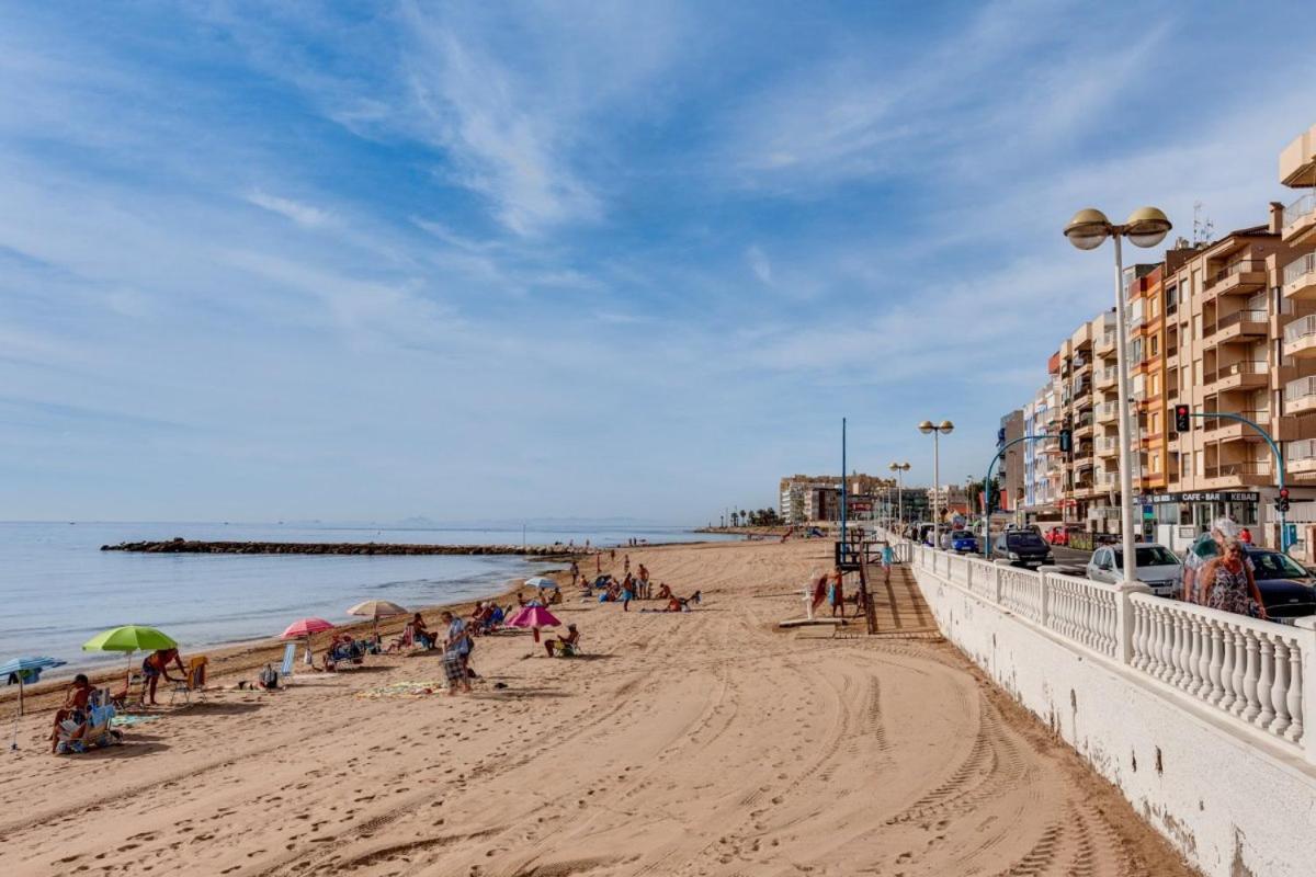 With Terrace On The Locos Apartment Torrevieja